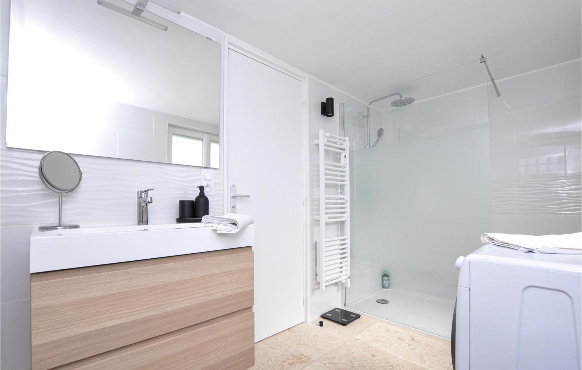 Awesome Apartment In Saint-Jeannet With Kitchen Eksteriør billede